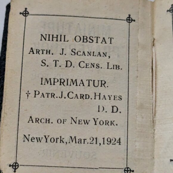 Ste Anne de Beaupre Souvenir Christian Catholic Miniature Prayerbook c1924 - Picture 4 of 6